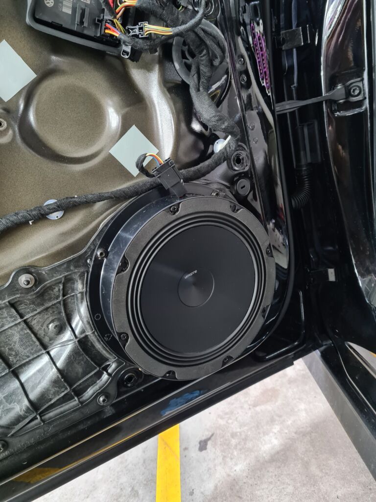 https://cslgarage.ro/stuff-to-watch/uploads/2024/06/audi-a6-sistem-audio-2-scaled.jpg – poza 2
