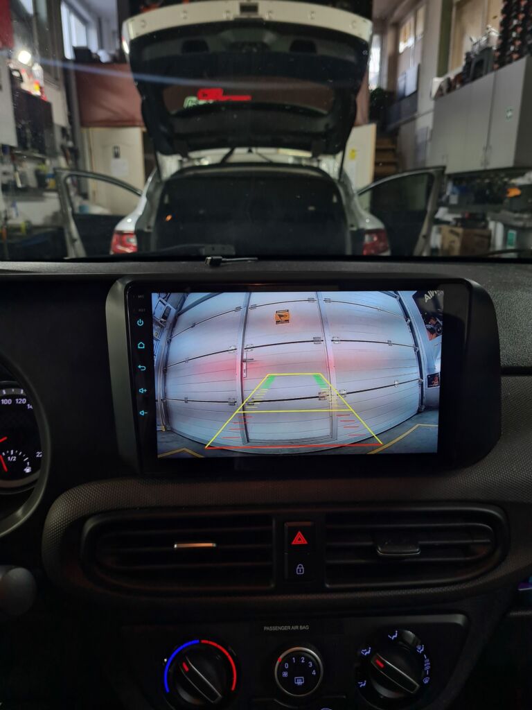 https://cslgarage.ro/stuff-to-watch/uploads/2024/06/hyundai-i10-facelift-navigatie-si-difuzoare-3-scaled.jpg – poza 3