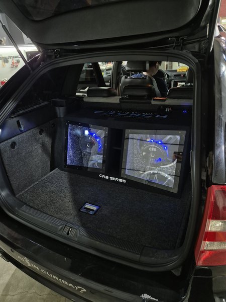https://cslgarage.ro/stuff-to-watch/uploads/2024/06/skoda-octavia-2-sistem-audio-2.jpg – poza 2