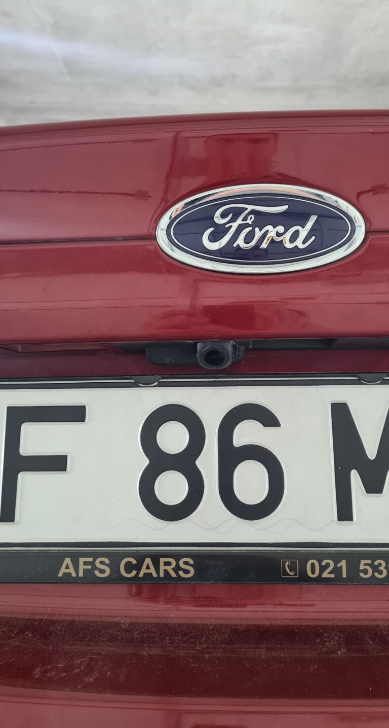 Ford Mondeo 5 navigație și lumini ambientale – CSL Garage
