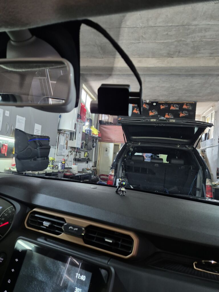 https://cslgarage.ro/stuff-to-watch/uploads/2024/08/dacia-duster-camera-dvr-7-scaled.jpg – poza 7