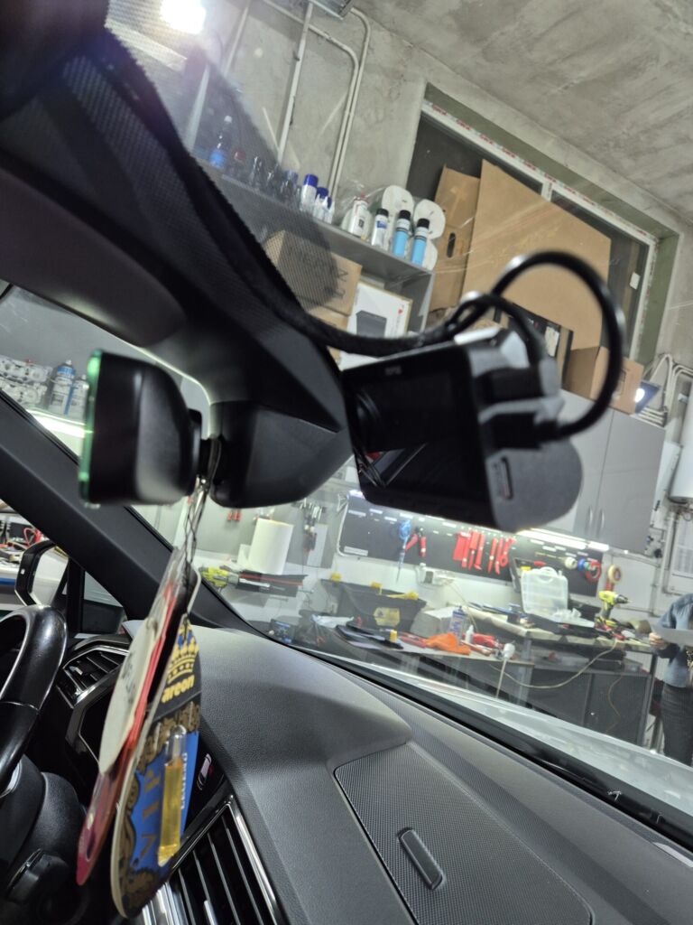 Volkswagen Touareg cameră DVR