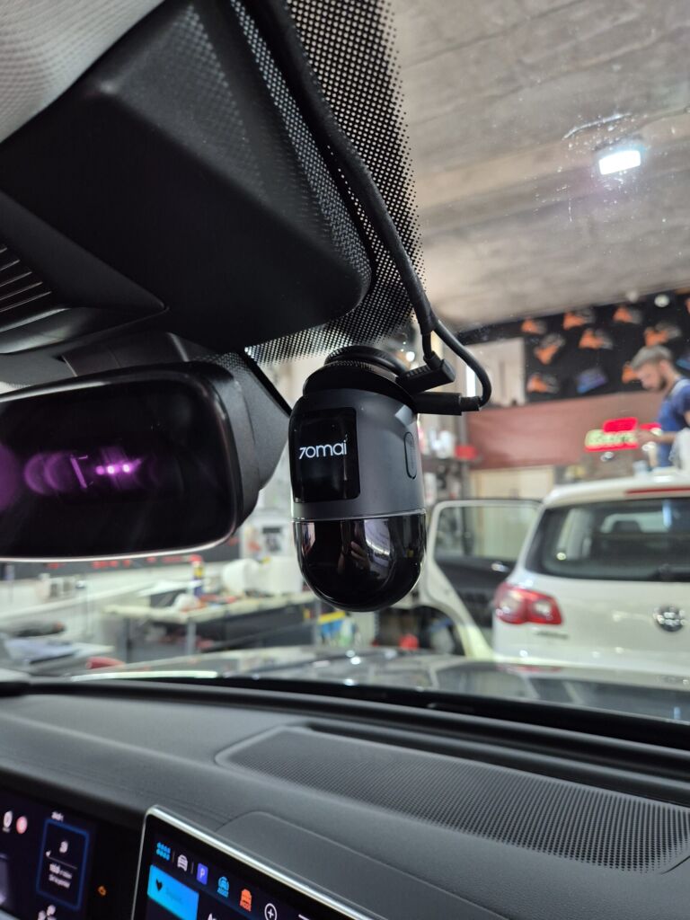 https://cslgarage.ro/stuff-to-watch/uploads/2025/10/volkswagen-taigo-camera-dvr-4-scaled.jpg – poza 4