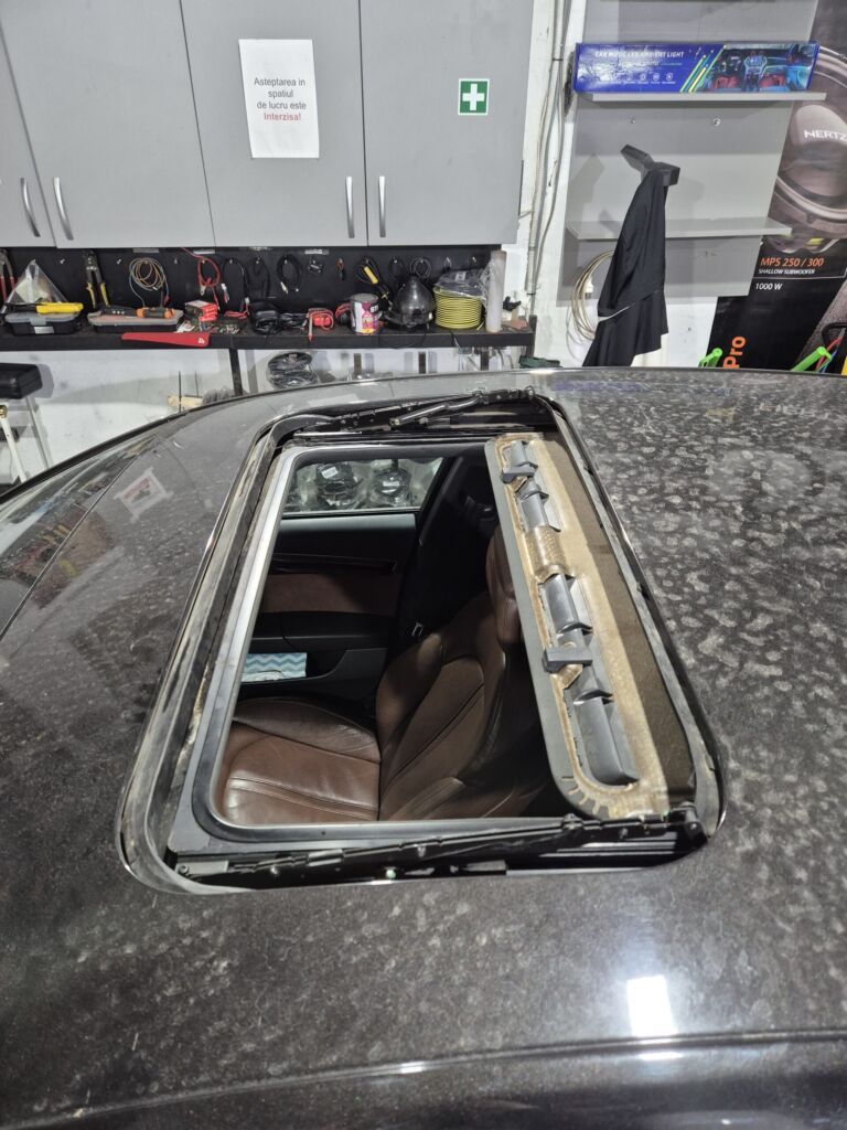 Audi A8 mentenanță trapă