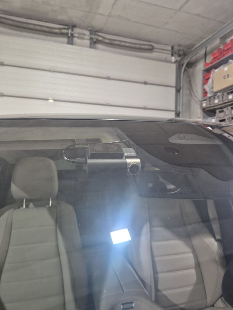 https://cslgarage.ro/stuff-to-watch/uploads/2025/12/mercedes-benz-gle-coupe-camera-dvr-2-scaled.jpg – poza 2