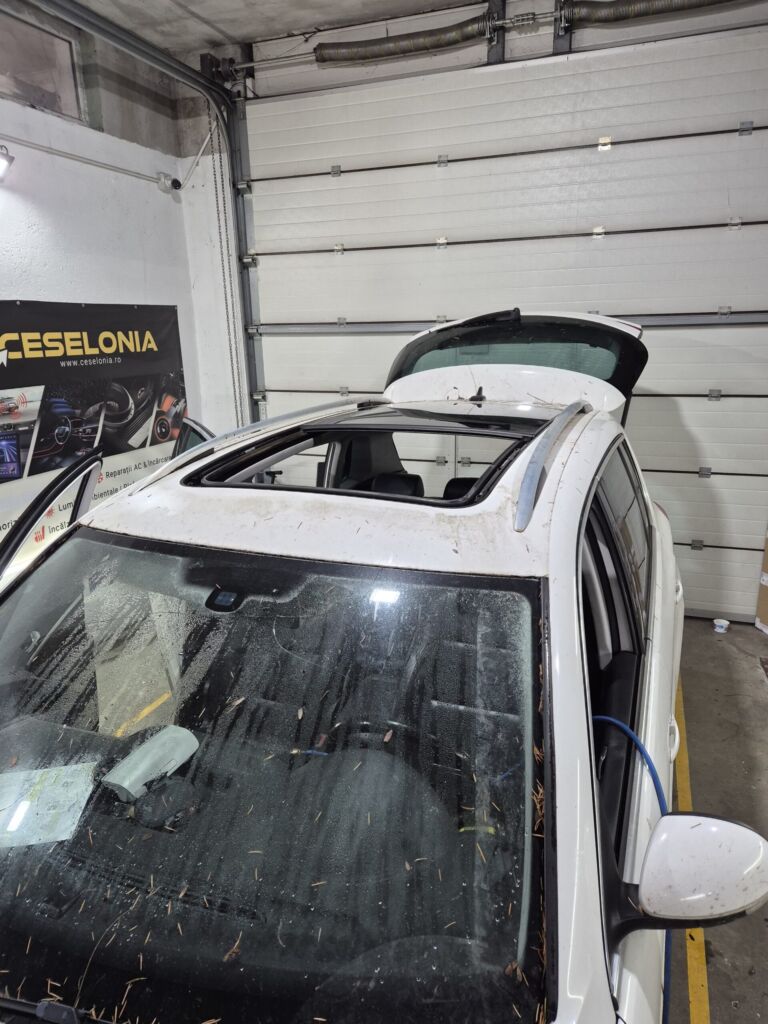 https://cslgarage.ro/stuff-to-watch/uploads/2025/12/volkswagen-tiguan-mentenanta-trapa-4-scaled.jpeg – poza 4