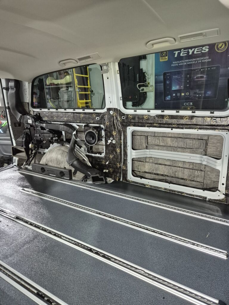 https://cslgarage.ro/stuff-to-watch/uploads/2026/03/mercedes-vito-insonorizare-si-upgrade-audio-10-scaled.jpeg – poza 10