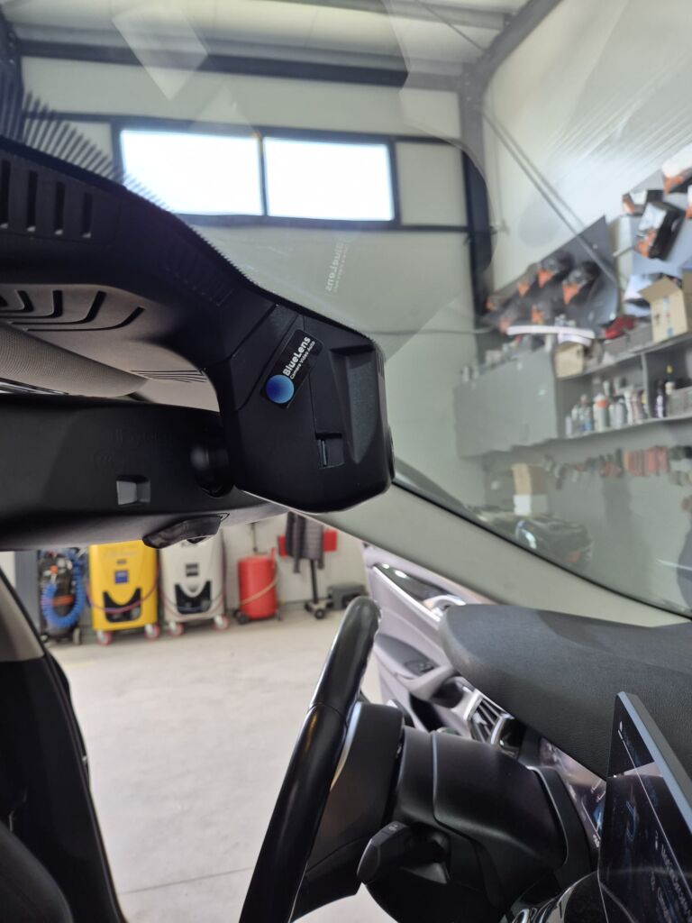 https://cslgarage.ro/stuff-to-watch/uploads/2026/05/bmw-seria-5-g30-inlocuire-difuzoare-cu-lumini-ambientale-si-camera-dvr-4-scaled.jpeg – poza 4