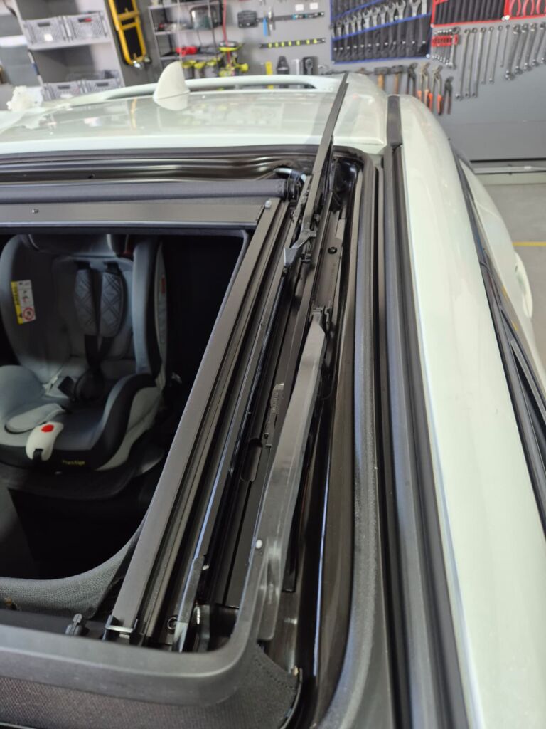 Honda Civic mentenanță trapă