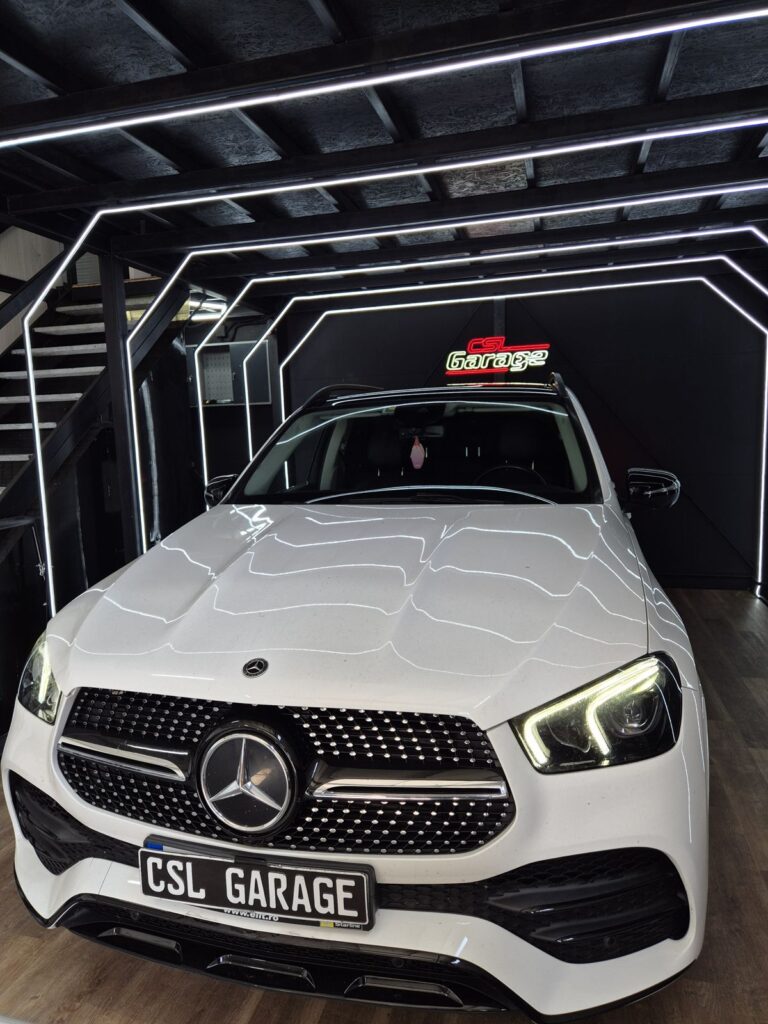 Mercedes-Benz GLE mentenanță trapă