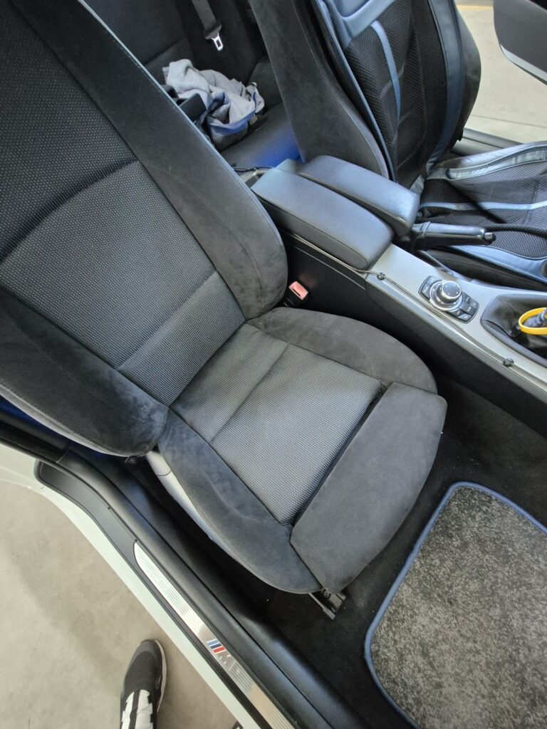 https://cslgarage.ro/stuff-to-watch/uploads/2026/10/w10-02.jpg – poza 2